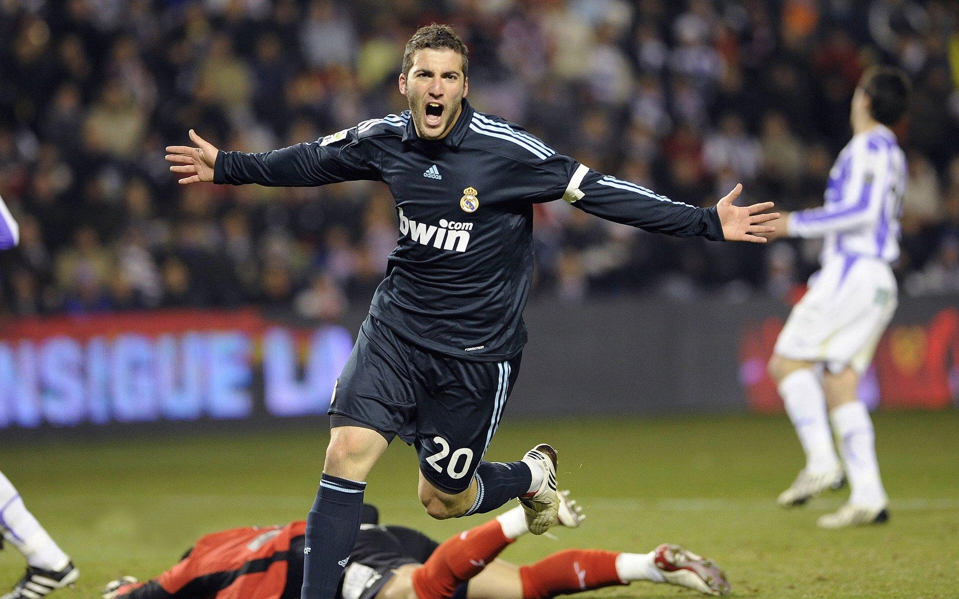 观察乔治悄然蜕变，雷霆体系下的牺牲与成长远超去留话题