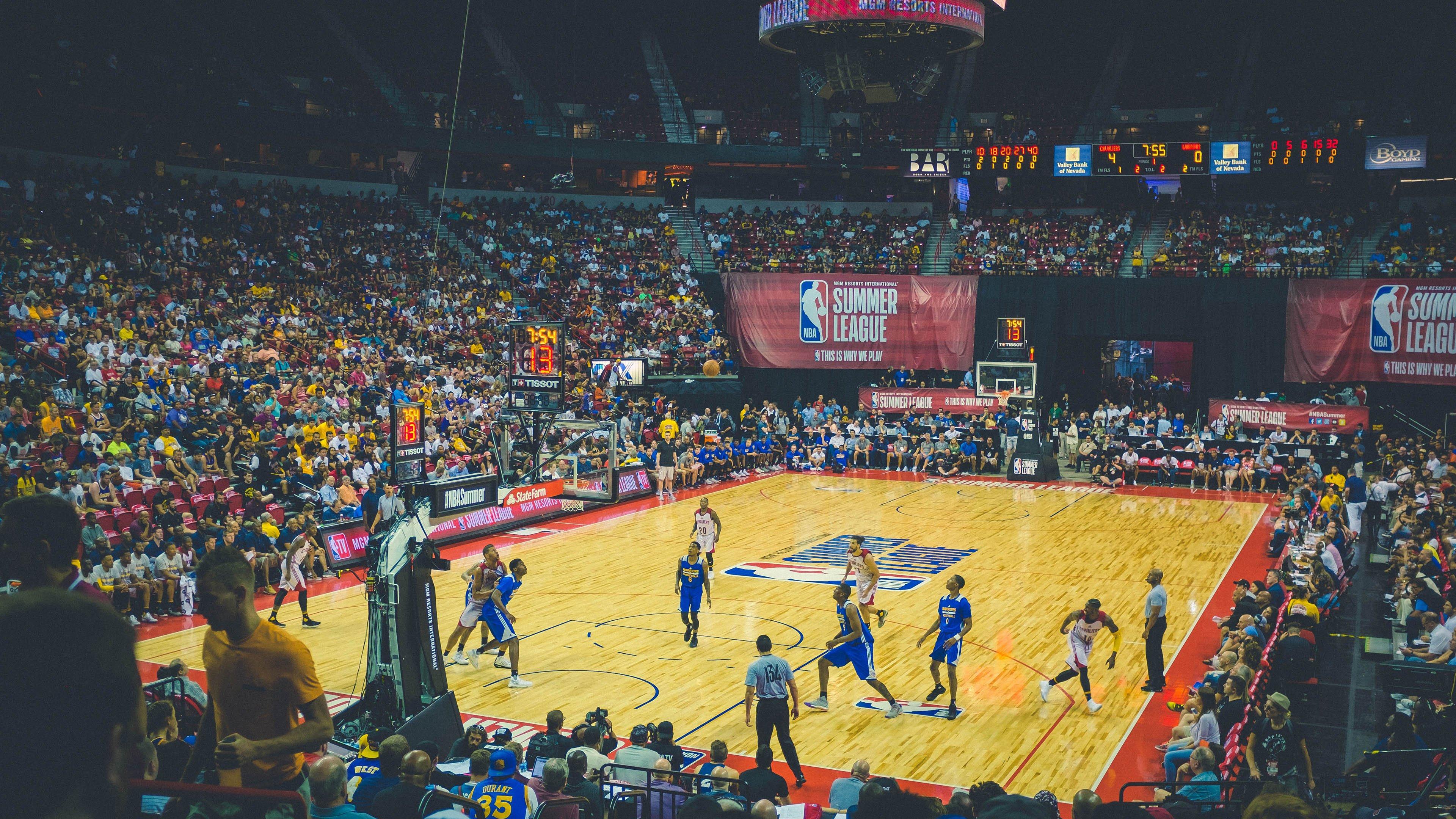 湖人灾难赛季怪伤病？詹皇，从未经历如此多人受伤